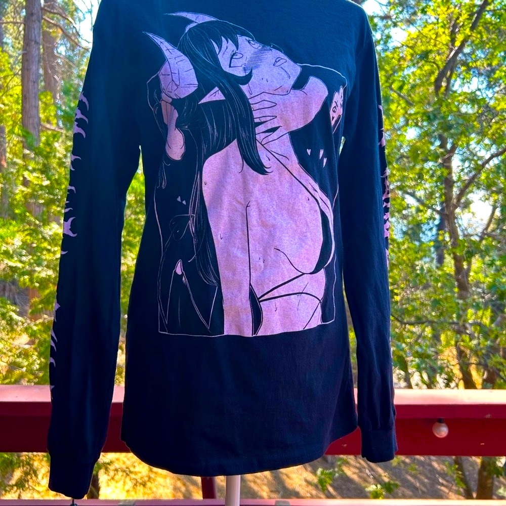 Black Graphic Long Sleeve Tee
